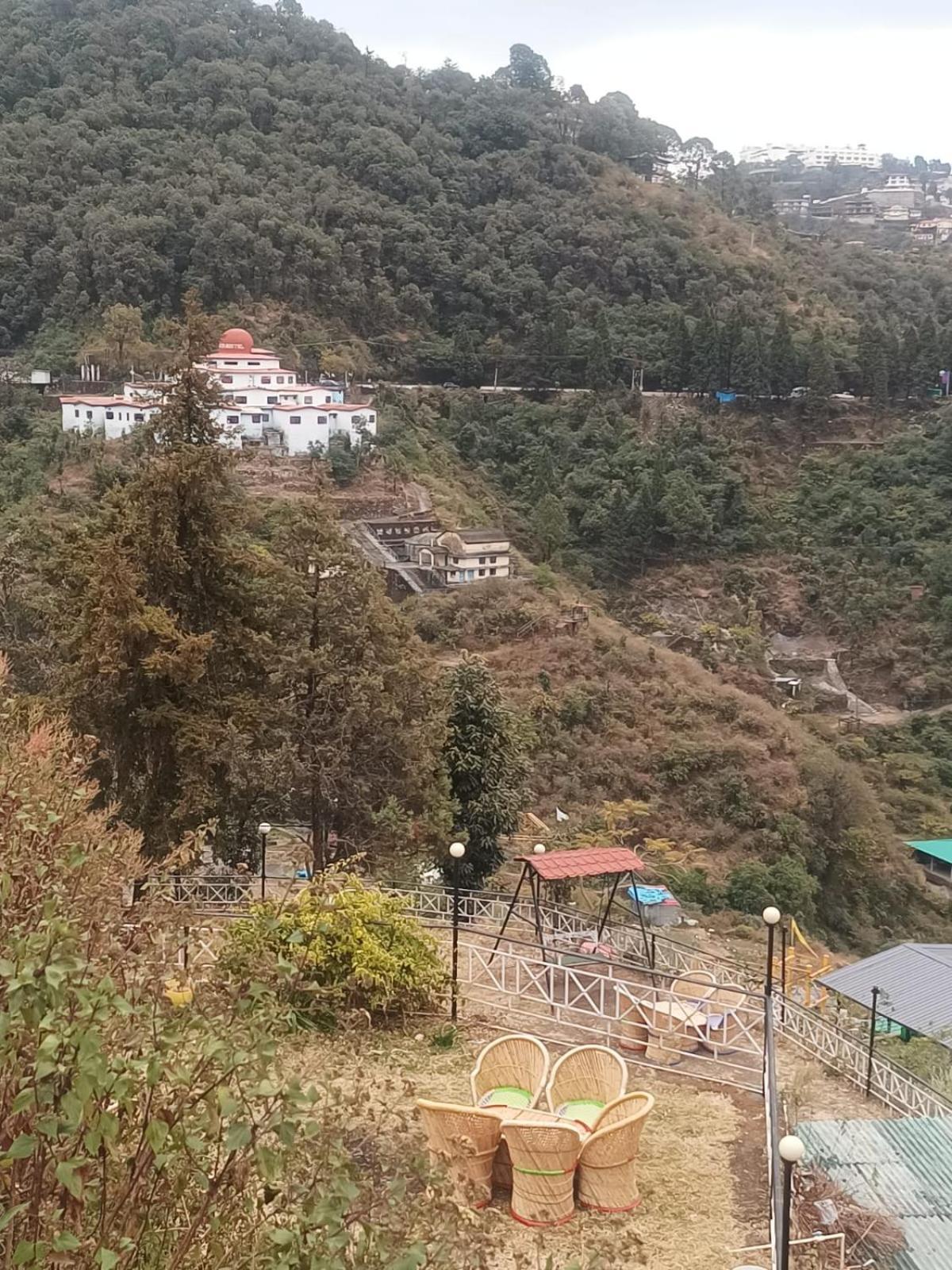 Hotel Himalayan Village Mussoorie Exterior foto