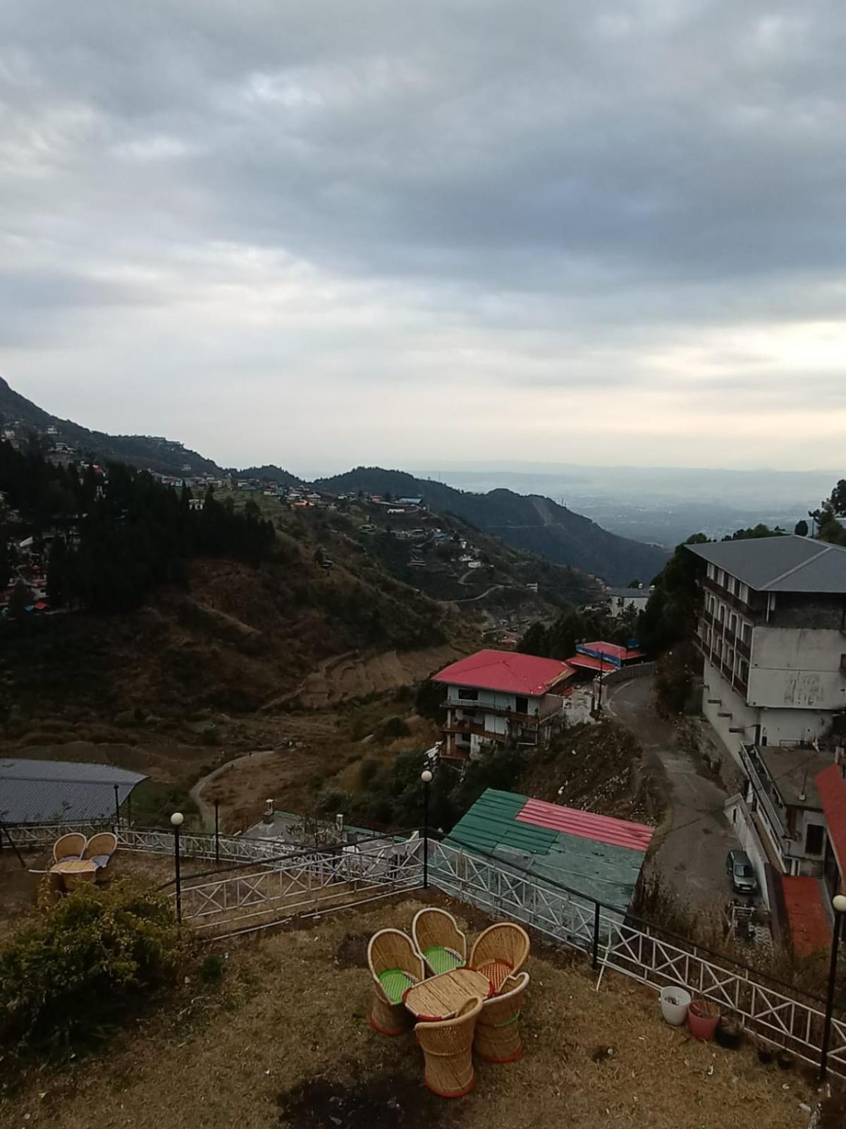 Hotel Himalayan Village Mussoorie Exterior foto